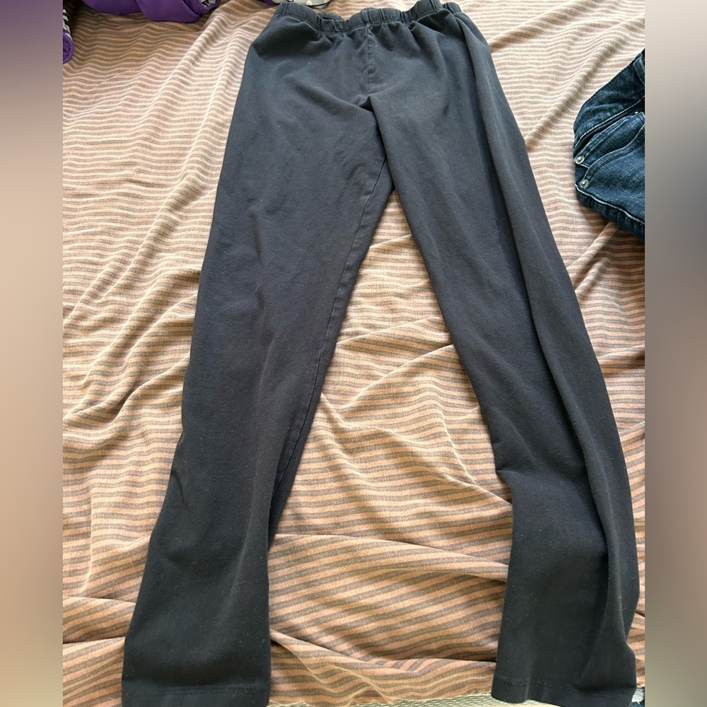 Black leggings